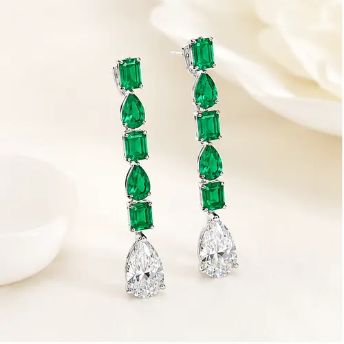 The Wescott Dangle Earing
