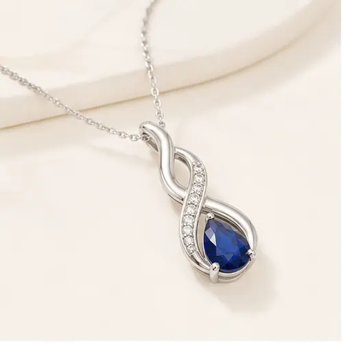 The Huxley Pendant chain