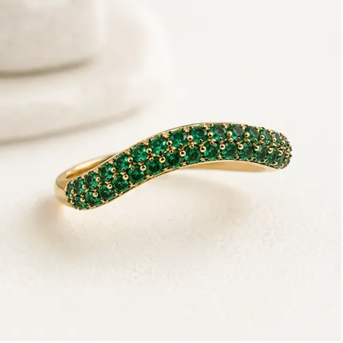 The Cheswick Curved Ring