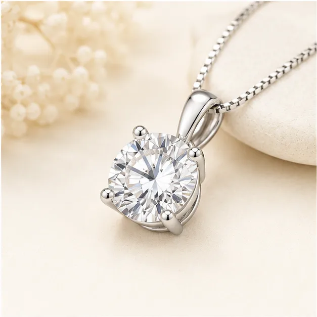 The Sinclair Solitaire Necklace